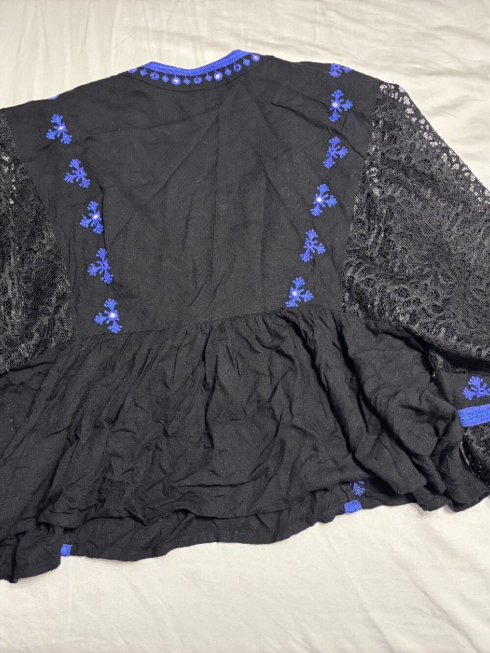 Free People Black & Blue Embroidered Peasant Boho Peplum Blouse Top Lace Size M - Picture 8 of 10